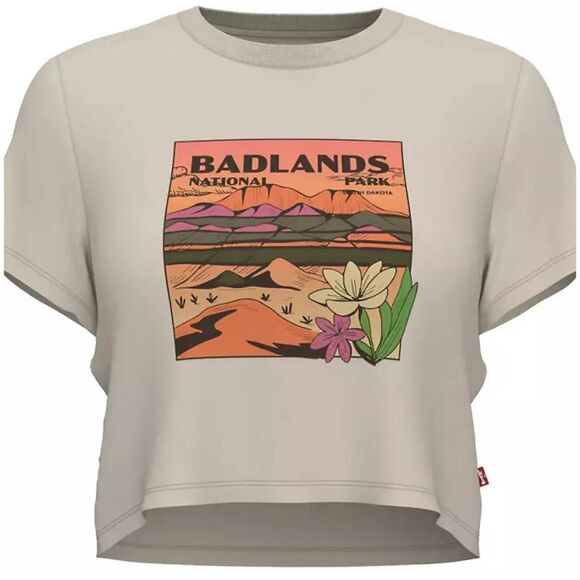 Levi's Crop Top Badlands National Park South Dakota - Picture 5 of 6
